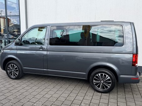 2022 Volkswagen Caravelle T6 Рестайлинг, серый, 4150000 рублей, вид 4