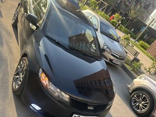 2011 Kia Cerato 6-speed II, чёрный, 500000 рублей, вид 2