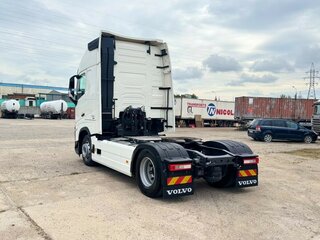 2024 Volvo FH, белый, 15900000 рублей, вид 4