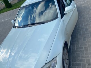 2009 BMW 3 серии 318i V (E90/E91/E92/E93) Рестайлинг, белый, 600000 рублей, вид 2