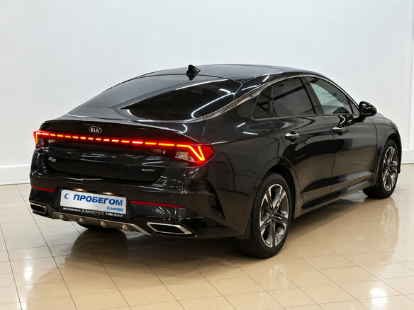 2021 Kia K5 III, серый, 3100000 рублей - вид 3