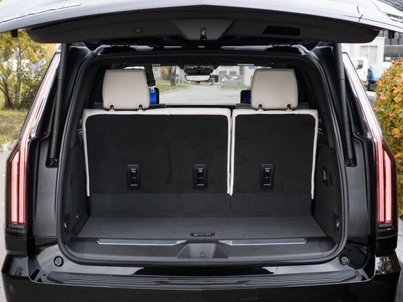 2025 Cadillac Escalade V Рестайлинг, чёрный, 21990000 рублей - вид 30