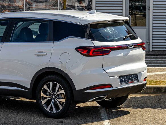 2023 Chery Tiggo 7 Pro I, белый, 1095000 рублей - вид 9