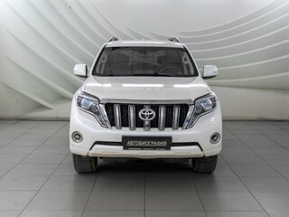 2015 Toyota Land Cruiser Prado 150 Series Рестайлинг 1, белый, 3648000 рублей, вид 2