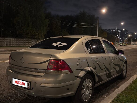 2008 Opel Astra H Рестайлинг, бежевый, 250000 рублей - вид 4