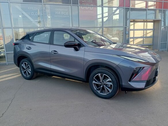2026 Omoda C5 II, серый, 2250000 рублей - вид 4