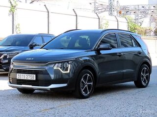 2022 Kia Niro II, чёрный, 1605000 рублей, вид 1