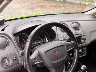 2012 SEAT Ibiza IV Рестайлинг, зелёный, 730000 рублей, вид 5