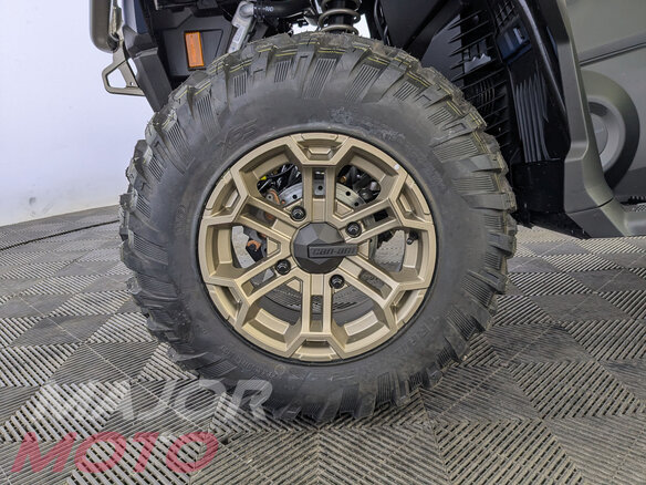 2026 BRP Can-Am Outlander MAX 1000R LTD, синий, 3200000 рублей - вид 10