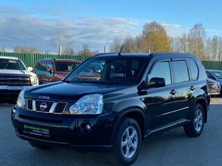 2010 Nissan X-Trail II, чёрный, 1370000 рублей, вид 1
