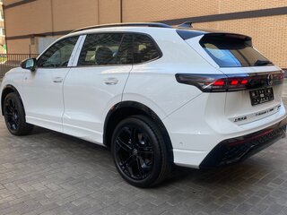 2026 Volkswagen Tiguan L Pro III (China Market), белый, 4690000 рублей, вид 5
