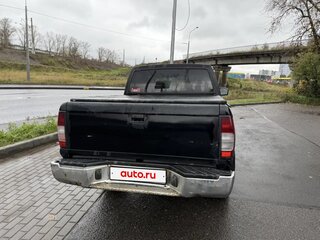 2012 Nissan NP300, чёрный, 700000 рублей, вид 4