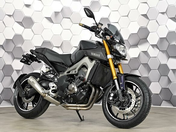 2014 Yamaha MT-09 (FZ-09), фиолетовый, 599000 рублей