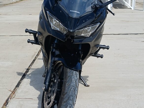 2019 Kawasaki Ninja 400, чёрный, 580000 рублей - вид 8