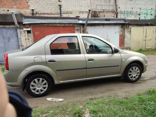2011 Renault Logan I Рестайлинг, бежевый, 430000 рублей, вид 4