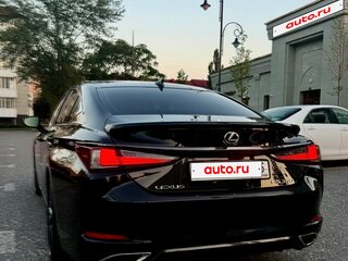 2019 Lexus ES 350 VII, чёрный, 3800000 рублей, вид 3