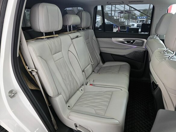 2023 GAC GS8 II, белый, 4099000 рублей - вид 22