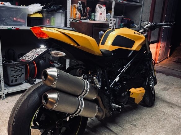 2013 Ducati Streetfighter, жёлтый, 828888 рублей - вид 4