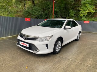 2018 Toyota Camry VII (XV50) Рестайлинг 2, белый, 1700000 рублей, вид 1