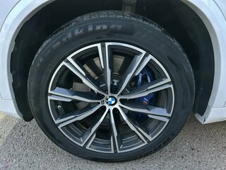 2019 BMW X5 30d IV (G05/G18), белый, 5900000 рублей, вид 4
