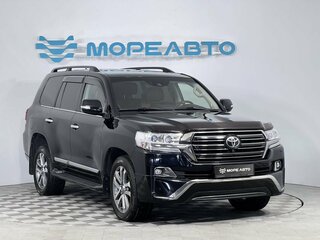 2016 Toyota Land Cruiser 200 Series Рестайлинг 2, чёрный, 5589000 рублей, вид 3