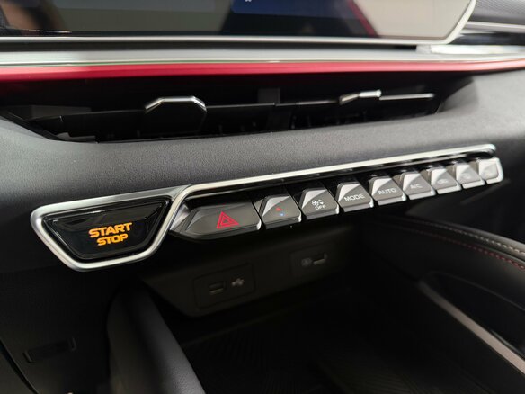 2023 Geely Coolray I Рестайлинг, красный, 2100000 рублей - вид 35