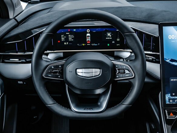 2025 Geely Atlas II, чёрный, 3870990 рублей - вид 11