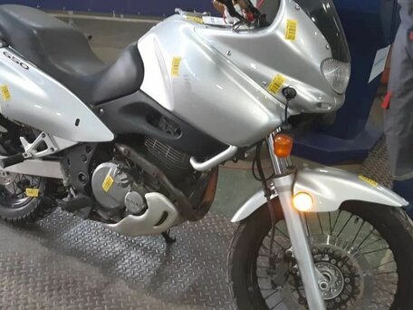 1998 Suzuki XF 650 Freewind, серый, 290000 рублей, вид 5