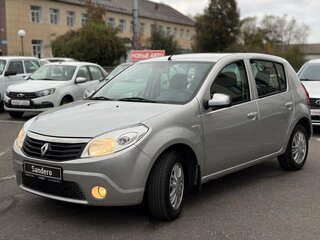 2014 Renault Sandero I, серебристый, 550000 рублей, вид 3