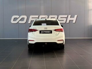 2017 Hyundai Solaris II, белый, 1300000 рублей, вид 4