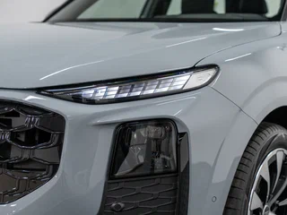 2026 Audi Q3 TFSI III (FJ), серый, 7950000 рублей, вид 2