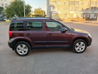 2012 Skoda Yeti I, красный, 620000 рублей, вид 3