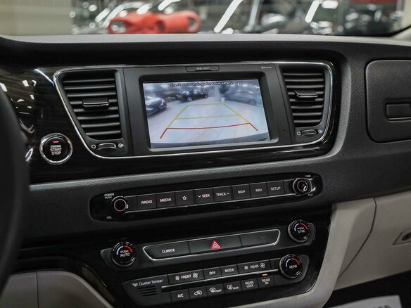 2019 Kia Carnival III, чёрный, 2650000 рублей - вид 12