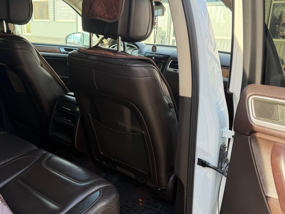 2012 Volkswagen Touareg II, белый, 1750000 рублей - вид 16