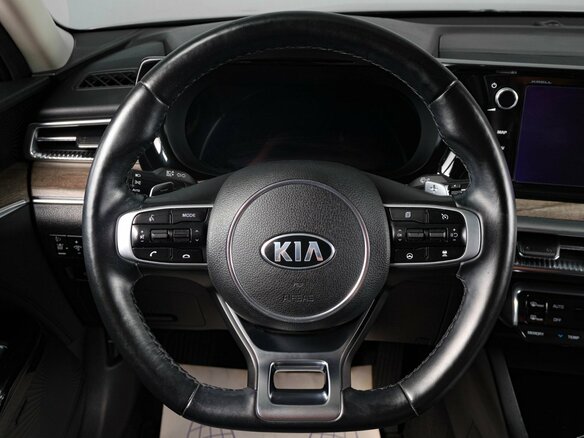 2020 Kia K5 III, серебристый, 3099000 рублей - вид 12