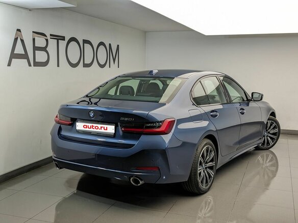 2025 BMW 3 серии 320i VII (G2x) Рестайлинг 2, синий, 5780000 рублей - вид 3