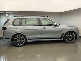 2026 BMW X7 40d I (G07) Рестайлинг, серый, 17850000 рублей, вид 3