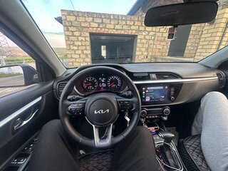 2022 Kia Rio IV Рестайлинг, чёрный, 2100000 рублей, вид 5