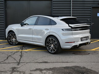 2026 Porsche Cayenne Coupé III Рестайлинг, серый, 19790000 рублей, вид 5