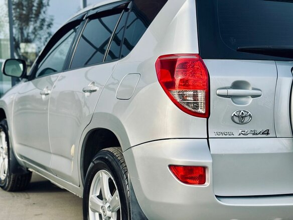 2007 Toyota RAV4 III (XA30), серебристый - вид 11