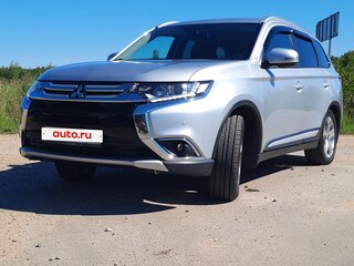 2018 Mitsubishi Outlander III Рестайлинг 2, серебристый, 2150000 рублей, вид 1