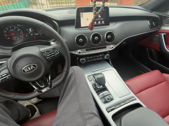2019 Kia Stinger I, белый, 2570000 рублей - вид 18