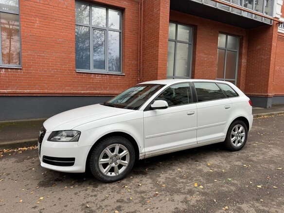 2012 Audi A3 II (8P) Рестайлинг 2, белый, 600000 рублей - вид 1