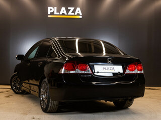 2010 Honda Civic VIII Рестайлинг, чёрный, 700000 рублей, вид 4