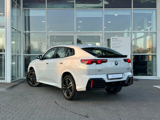 2024 BMW X2 xDrive25i II (U10), белый, 6197000 рублей, вид 3