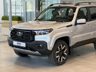 2026 Lada (ВАЗ) Niva Travel I Рестайлинг, серебристый, 1789000 рублей, вид 2