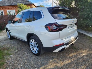2022 BMW X3 30i xDrive III (G01) Рестайлинг, белый, 3799999 рублей, вид 3