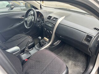 2008 Toyota Corolla X (E140, E150), серебристый, 850000 рублей, вид 5