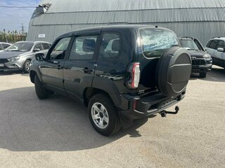 2025 Lada (ВАЗ) Niva Travel I, зелёный, 1206000 рублей, вид 2