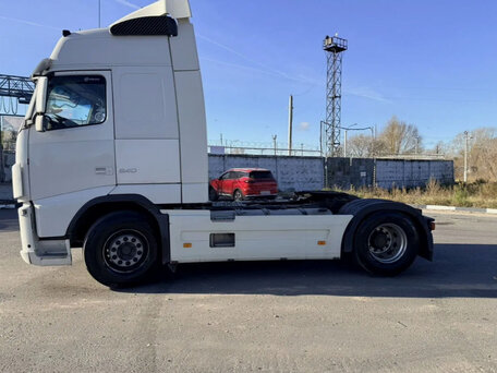 2011 Volvo FH, белый, 2899000 рублей, вид 3